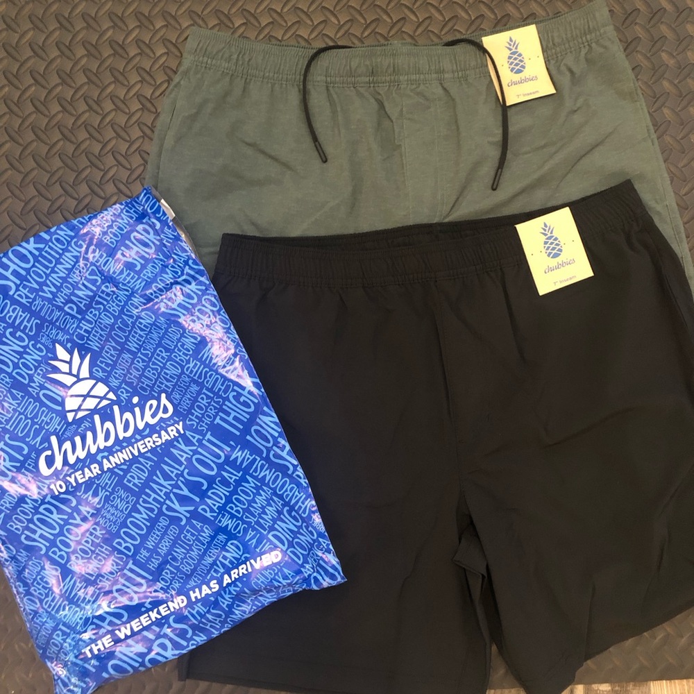 NWT 2 pair Men’s Chubbies 7” ‘The Secret Agents’ Workout Shorts Compression XL